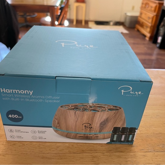 Great Christmas gift Like New Pure Daily Living Bluetooth Diffuser - Picture 6 of 7